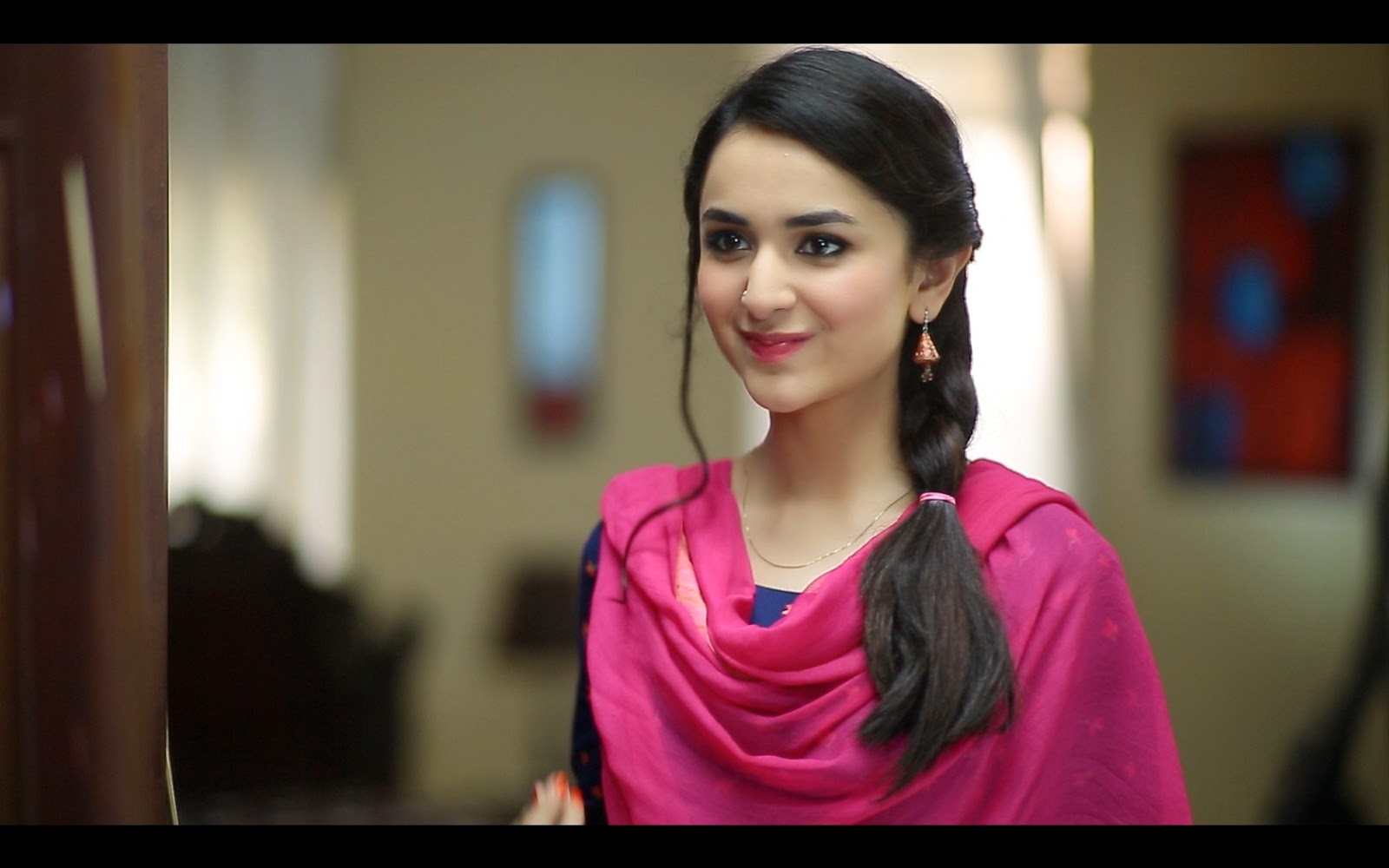 Yumna Zaidi Age Husband & Profile